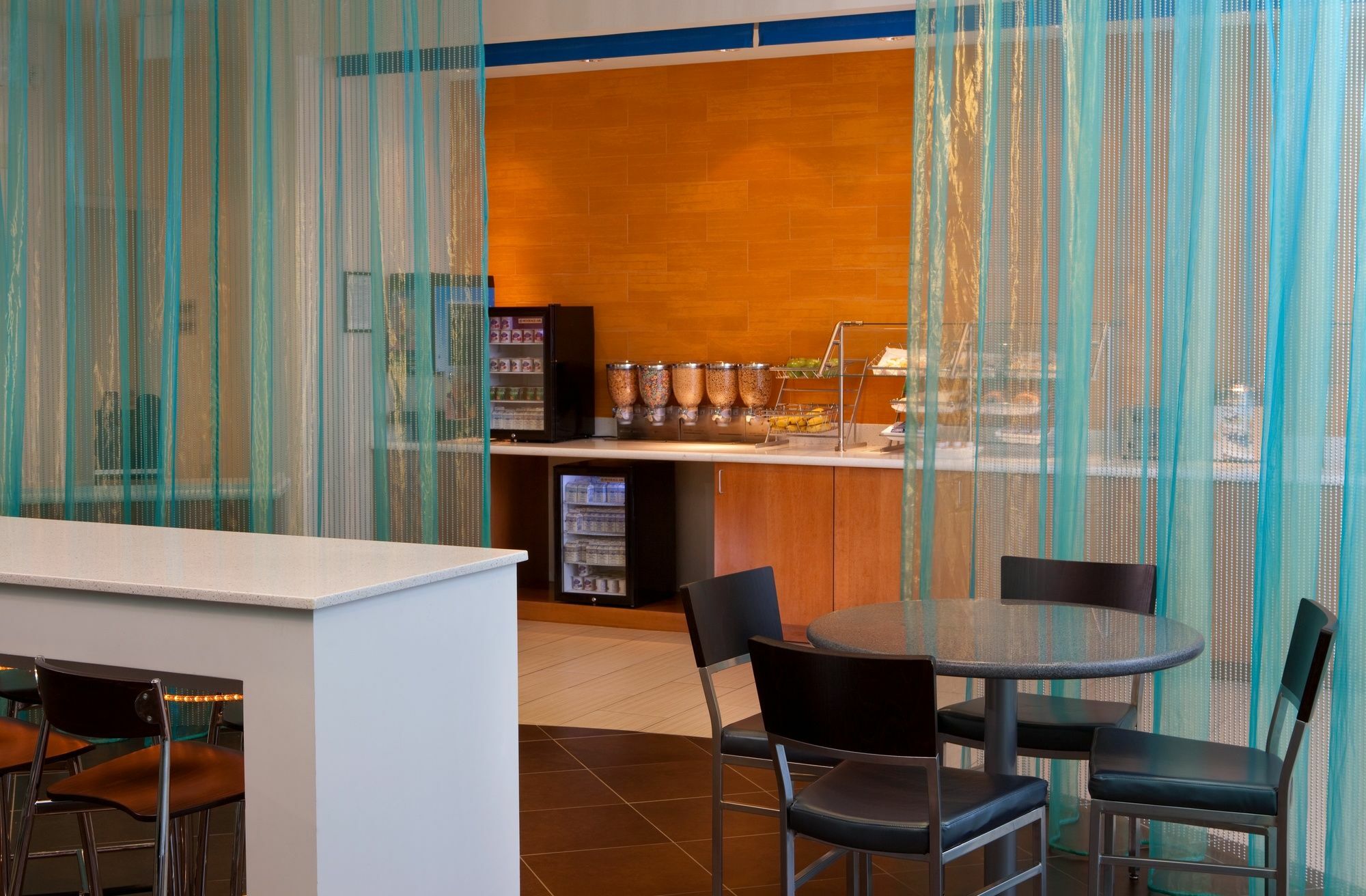 Springhill Suites By Marriott Macon Restaurace fotografie